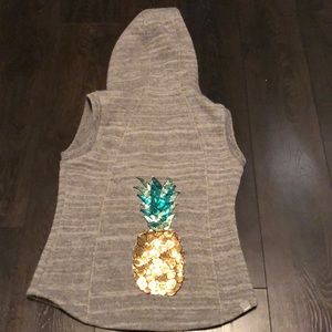 Bench vest with glitter pineapple appliqué on back. Size 10.